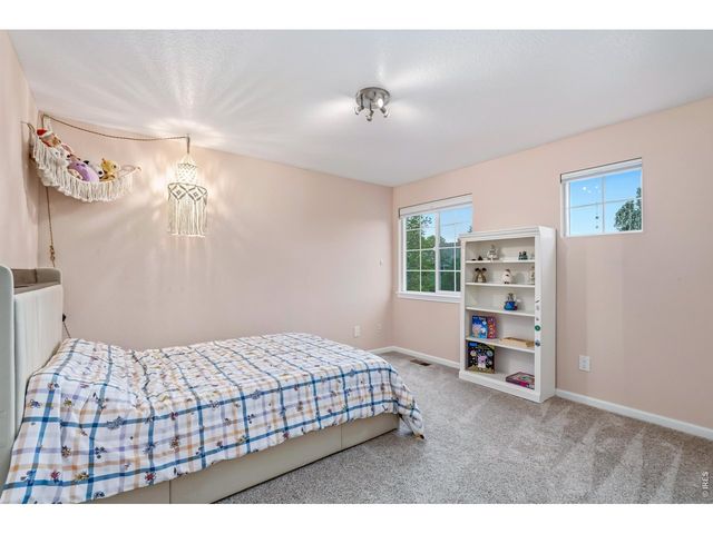 632 Agate Ct, Fort Collins, CO 80525