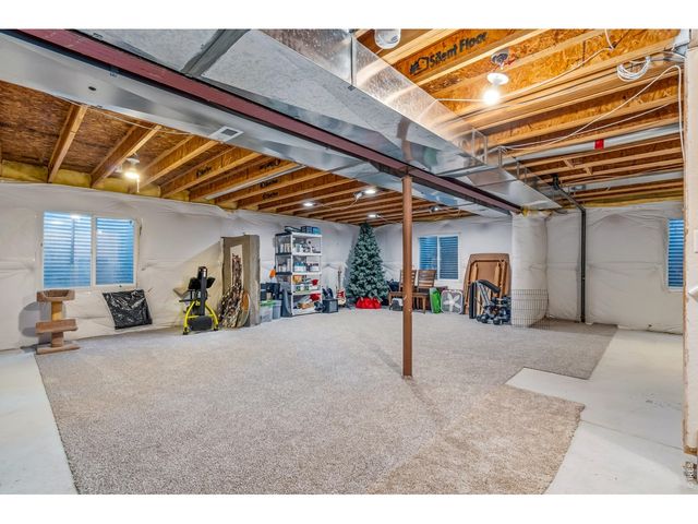 632 Agate Ct, Fort Collins, CO 80525