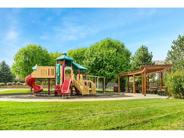 632 Agate Ct, Fort Collins, CO 80525