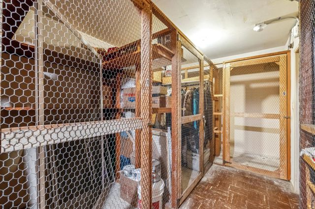 2324 Lakeshore Ave, Oakland, CA 94606