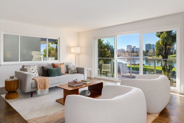 2324 Lakeshore Ave, Oakland, CA 94606