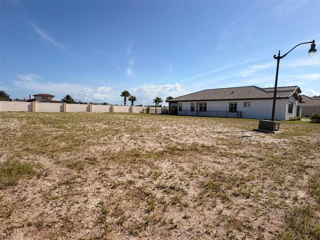 4 MENORCA WAY, Palm Coast, FL 32137