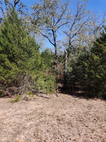 555 Private Road 3428, Milano, TX 76558