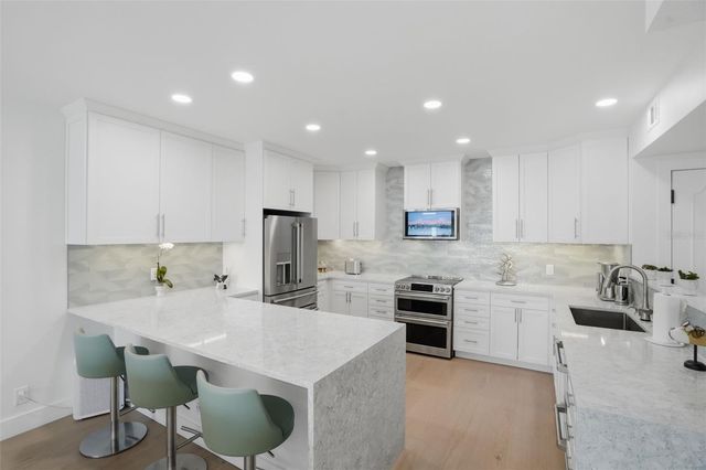 6 BELLEVIEW BOULEVARD 705, Clearwater, FL 33756