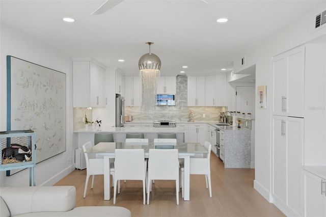 6 BELLEVIEW BOULEVARD 705, Clearwater, FL 33756