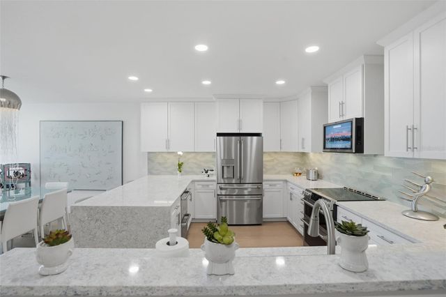 6 BELLEVIEW BOULEVARD 705, Clearwater, FL 33756