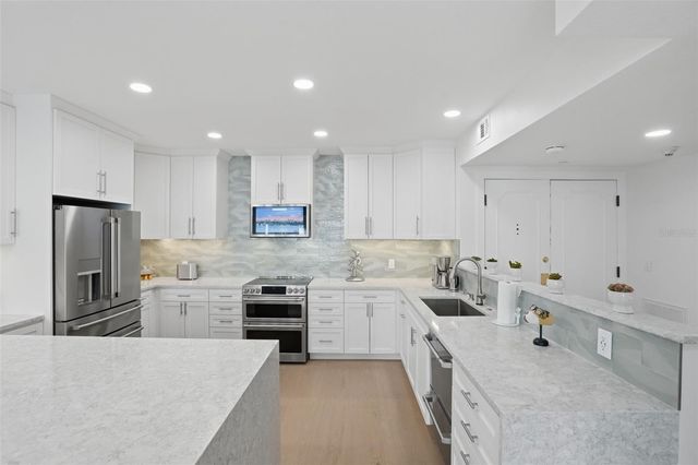 6 BELLEVIEW BOULEVARD 705, Clearwater, FL 33756