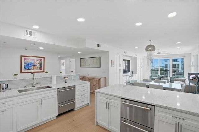 6 BELLEVIEW BOULEVARD 705, Clearwater, FL 33756