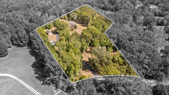 12200 Whispering Pines Drive, Olive Branch, MS 38654