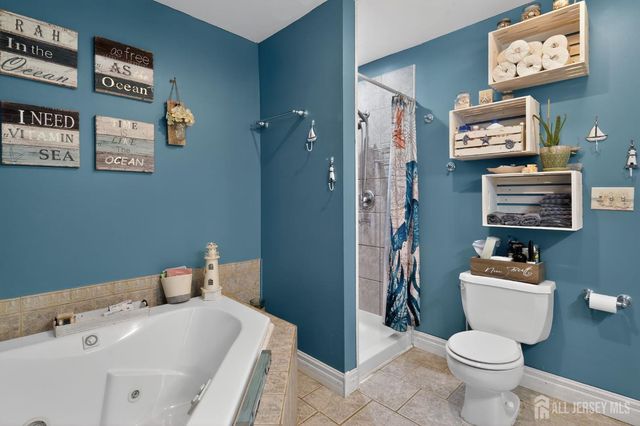 9 Diamond Court, East Brunswick, NJ 08816