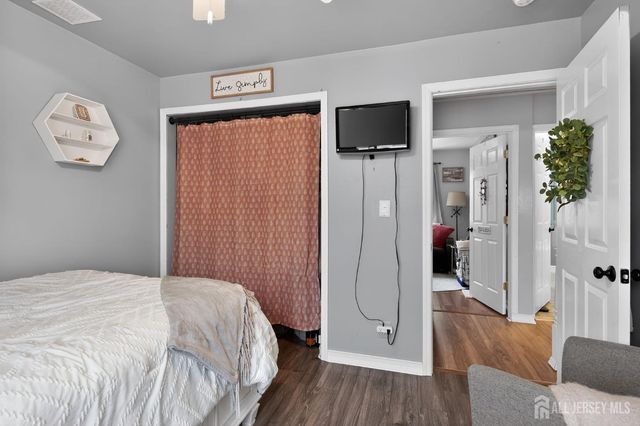 9 Diamond Court, East Brunswick, NJ 08816