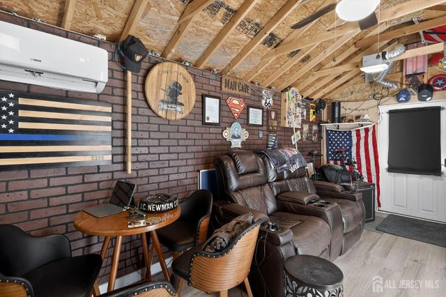 9 Diamond Court, East Brunswick, NJ 08816