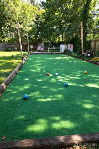 9 Diamond Court, East Brunswick, NJ 08816