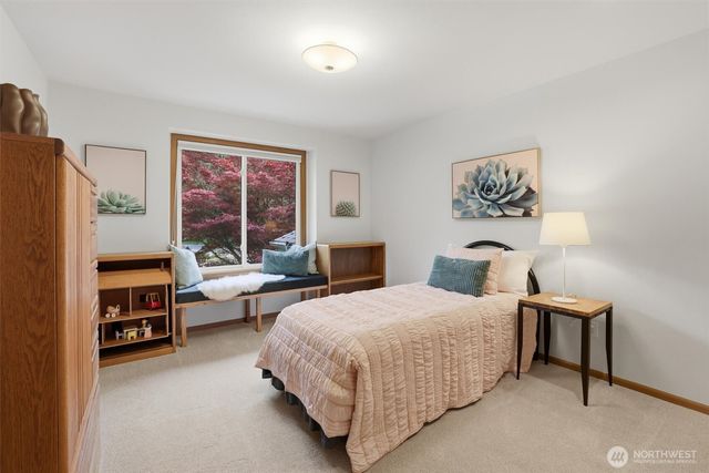 24135 SE 16th Place, Sammamish, WA 98075