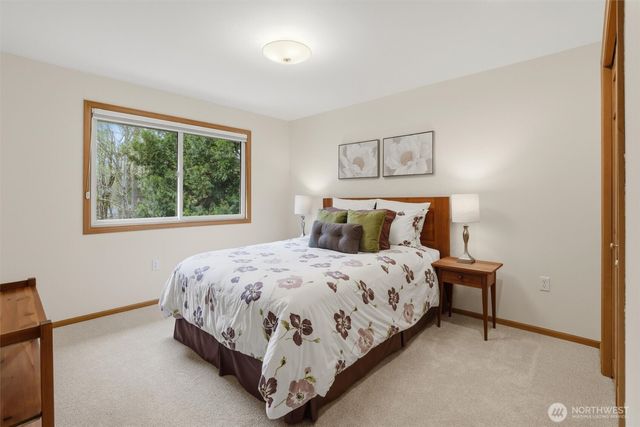 24135 SE 16th Place, Sammamish, WA 98075