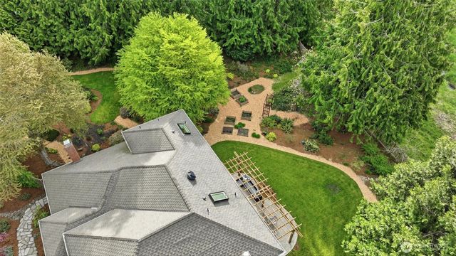 24135 SE 16th Place, Sammamish, WA 98075