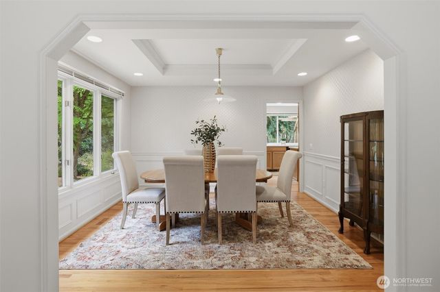 24135 SE 16th Place, Sammamish, WA 98075