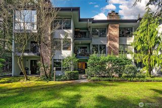 8515 242nd Street SW #103, Edmonds, WA 98026