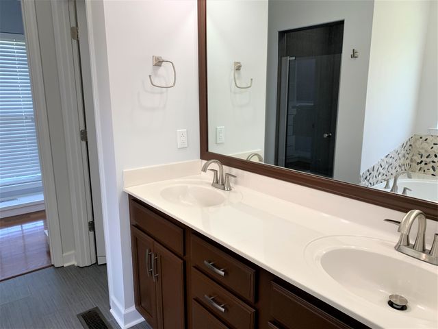 320 Foundry Cir, Murfreesboro, TN 37128