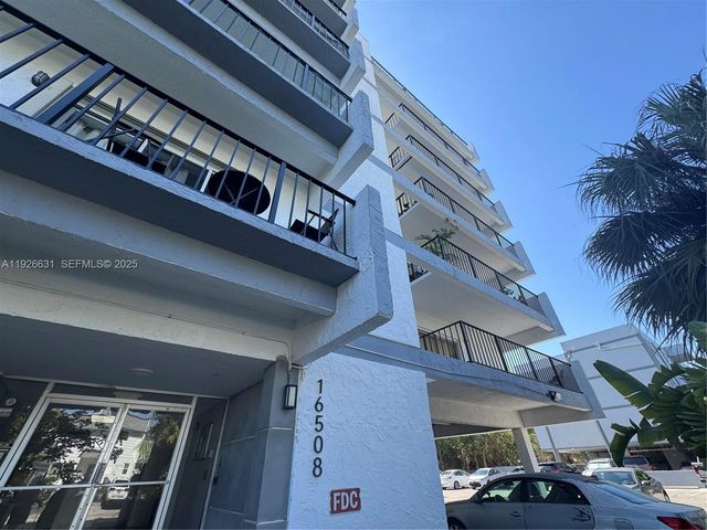 16508 NE 26th Ave 201, North Miami Beach, FL 33160