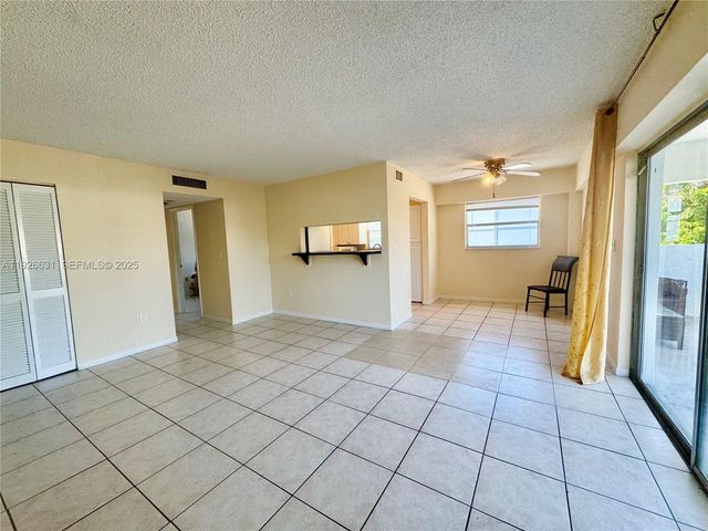16508 NE 26th Ave 201, North Miami Beach, FL 33160
