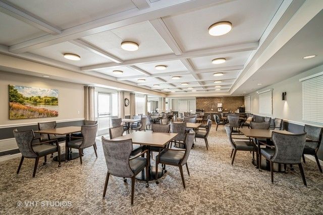 2220 Founders Drive 117, Northbrook, IL 60062