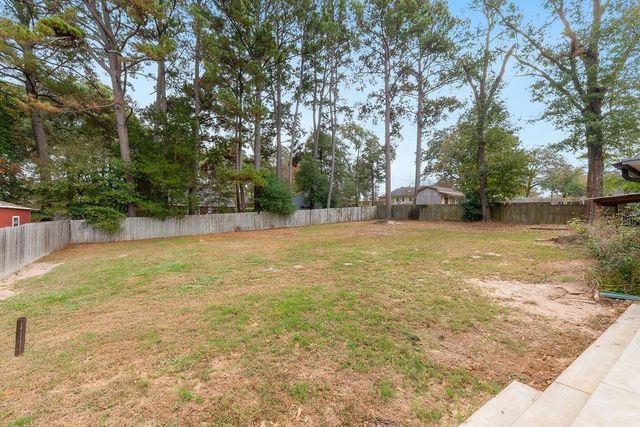 18133 Briarcrest Dr, Flint, TX 75762