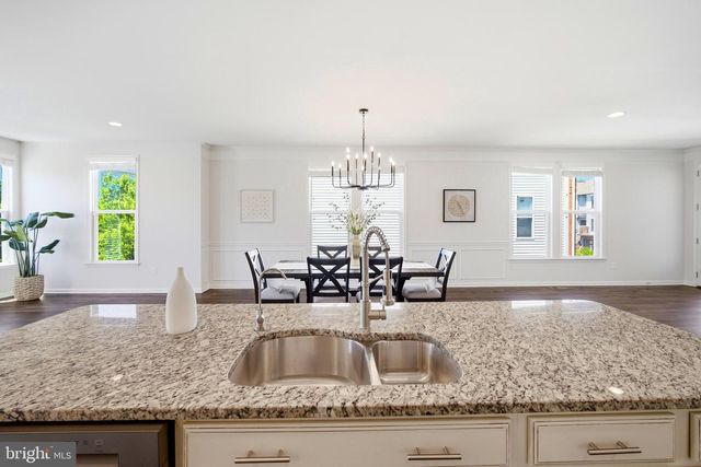 23489 EPPERSON SQ, Brambleton, VA 20148