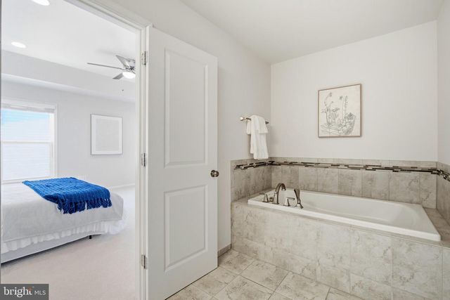 23489 EPPERSON SQ, Brambleton, VA 20148