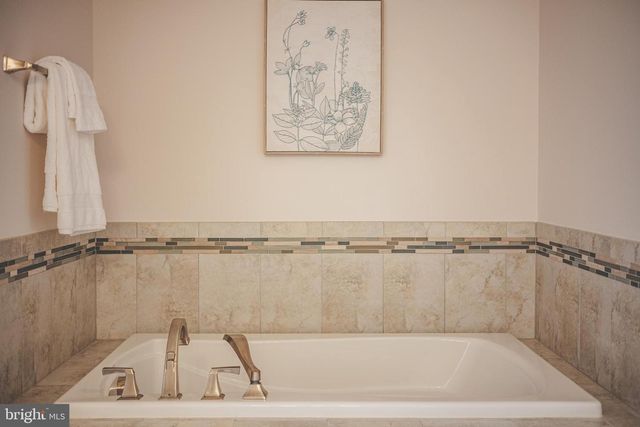 23489 EPPERSON SQ, Brambleton, VA 20148