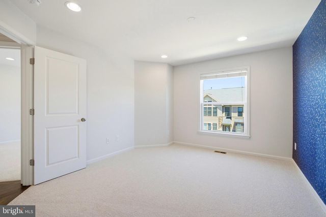 23489 EPPERSON SQ, Brambleton, VA 20148
