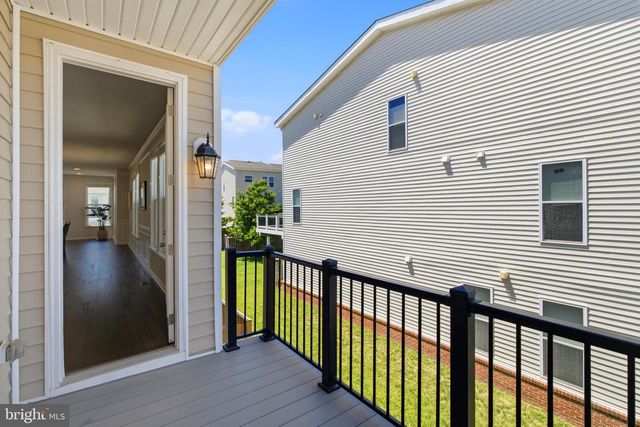 23489 EPPERSON SQ, Brambleton, VA 20148