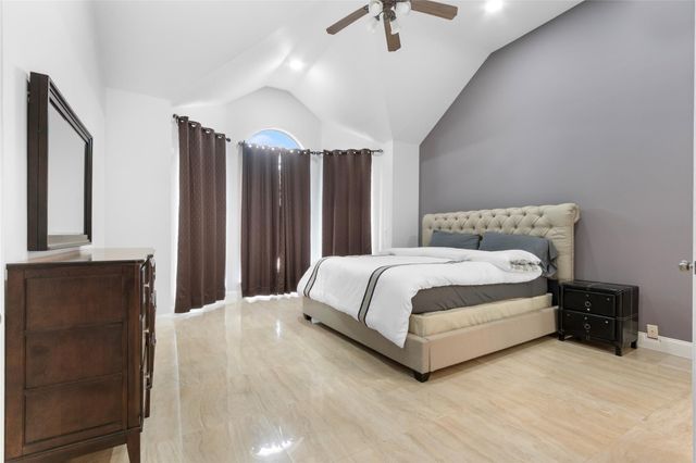 3011 Grand Lakeview Drive, Spring, TX 77388