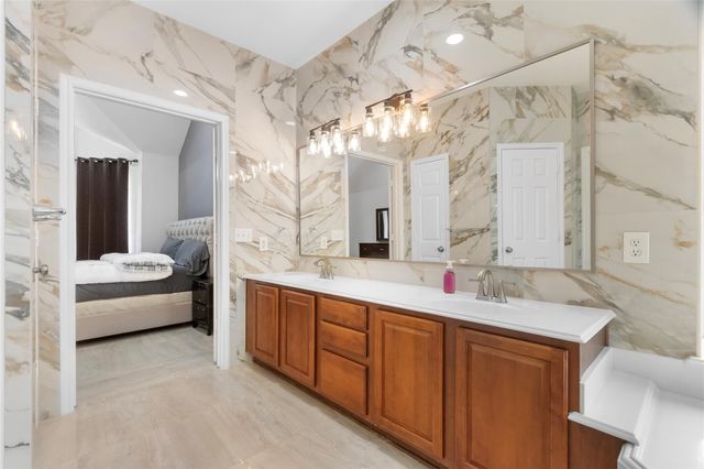 3011 Grand Lakeview Drive, Spring, TX 77388