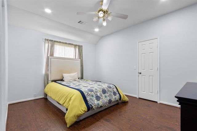 3011 Grand Lakeview Drive, Spring, TX 77388