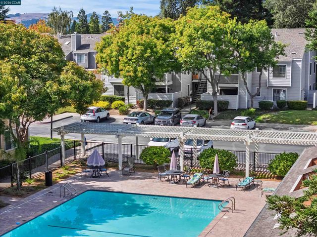 332 Eastridge Dr, San Ramon, CA 94582