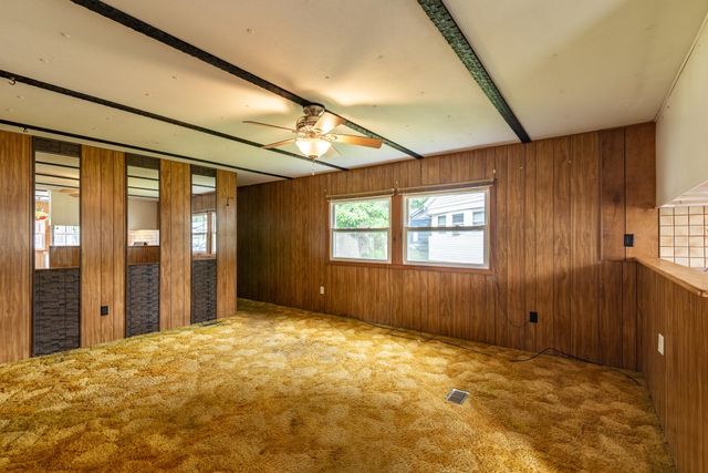 8 South Dewberry Lane, Rochester, NH 03867