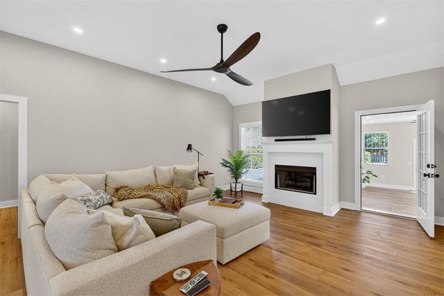 332 Edge Water Drive, Brunswick, GA 31525