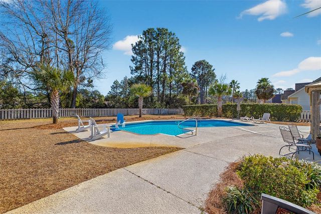 332 Edge Water Drive, Brunswick, GA 31525