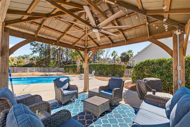 332 Edge Water Drive, Brunswick, GA 31525