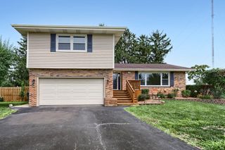 816 W Heritage Drive, Addison, IL 60101