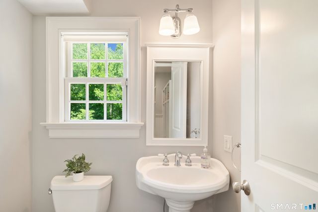 16 Overbrook Lane, Darien, CT 06820