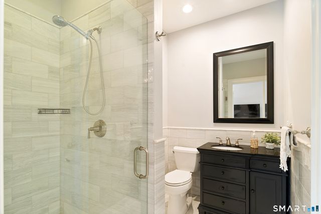 16 Overbrook Lane, Darien, CT 06820