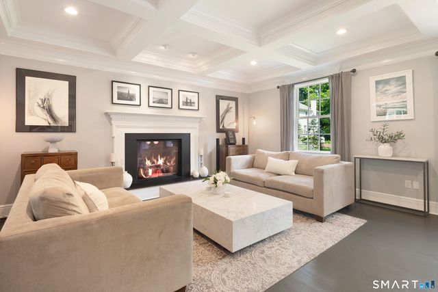 16 Overbrook Lane, Darien, CT 06820