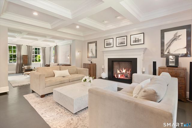 16 Overbrook Lane, Darien, CT 06820