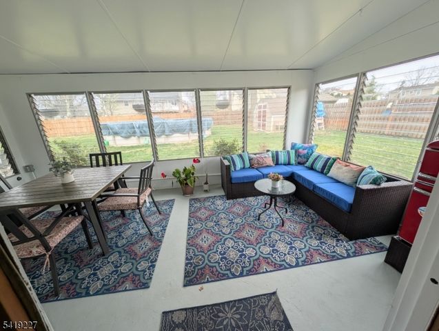 150 Victoria Dr, Clark Twp., NJ 07066