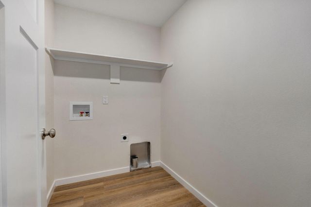 1107 E Smith Street, Springfield, MO 65803