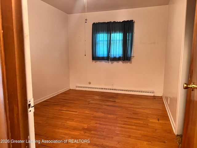 4902 Tressa Drive, Lansing, MI 48910