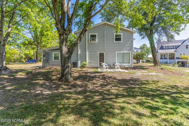 1910 Sneeden Drive, Wilmington, NC 28411
