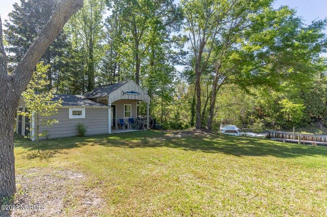 1910 Sneeden Drive, Wilmington, NC 28411